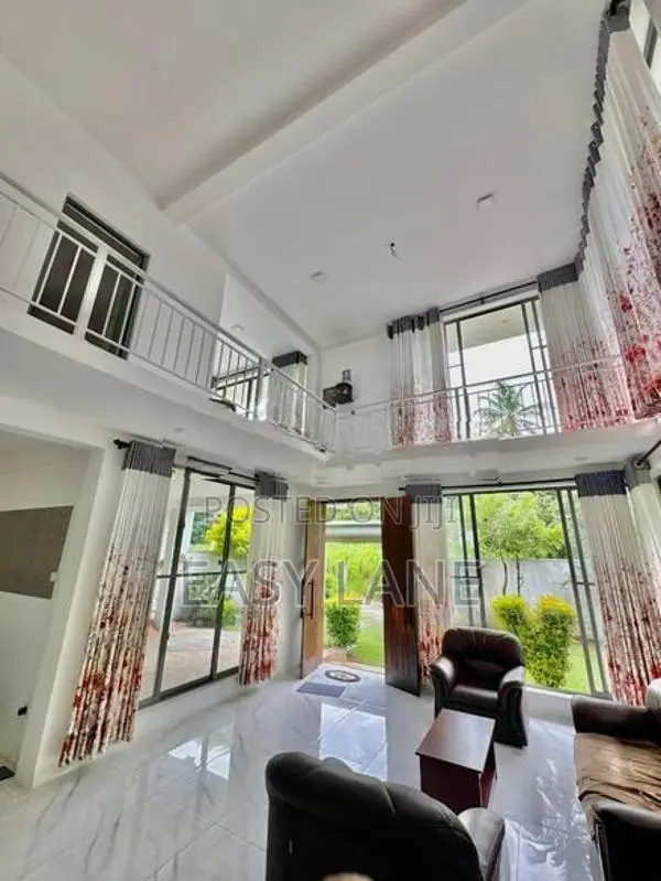 House for sale in yakkala / RU 13603