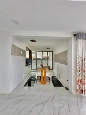 House for sale in yakkala / RU 13603