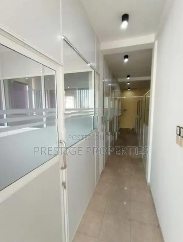 Malabe Commercial building for rent