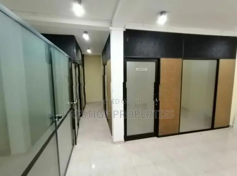 Malabe Commercial building for rent