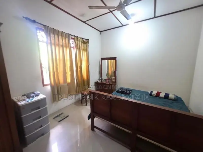 Single Story House for sale In Enderamulla Wattala