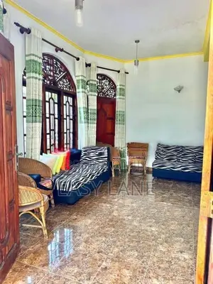 මහරගම,පමුණුවෙන් වටිනා දෙමහල් නිවසක් / HL 14953