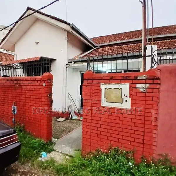 single storied colonial house on rent Borella