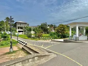 Land for sale in nugegoda / RU 15776
