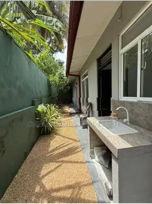 Maharagama Vidyala Handiya 3 Story Brand New House for Sale ( RHS - 76