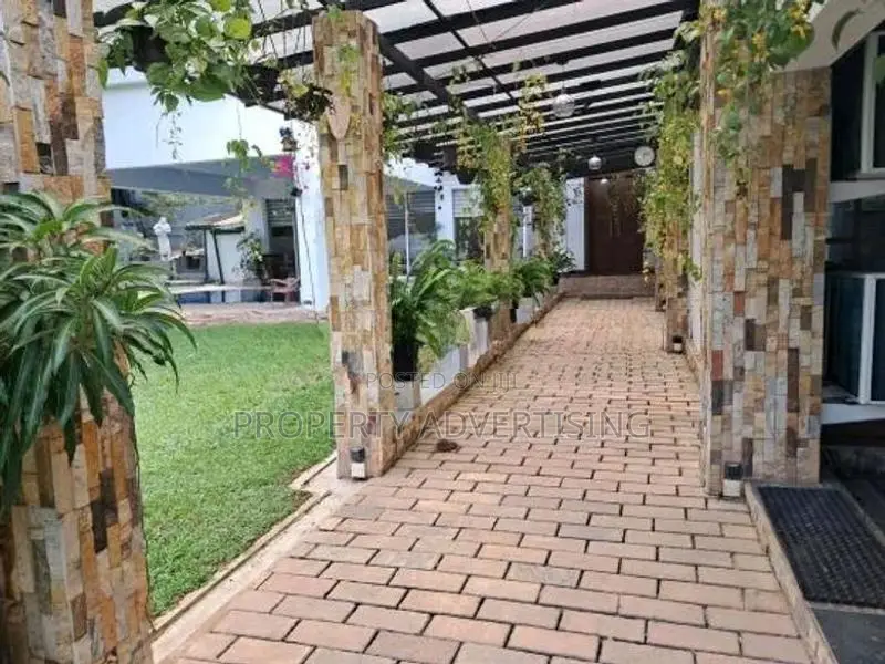 Luxury house for rent in rajagiriya