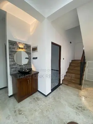 Three Story Brand New House For Sale In Enderamulla Wattala
