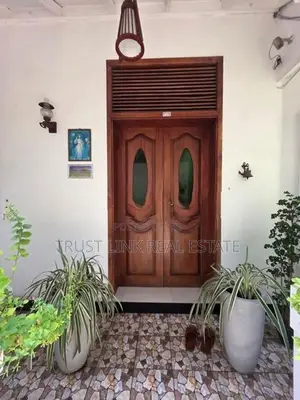 🏡 MODERN 3-STORY MANSION FOR SALE – WATTALA