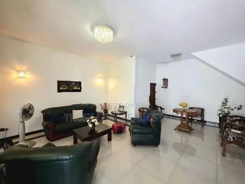 🏡 MODERN 3-STORY MANSION FOR SALE – WATTALA
