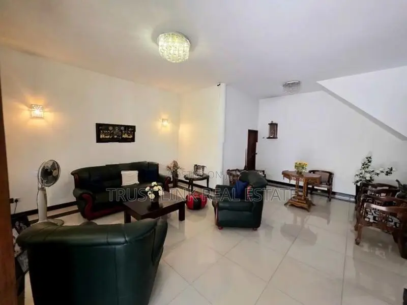 🏡 MODERN 3-STORY MANSION FOR SALE – WATTALA