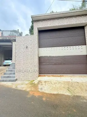 Stand a lone newly build house for sale in Dunuwilla kandy