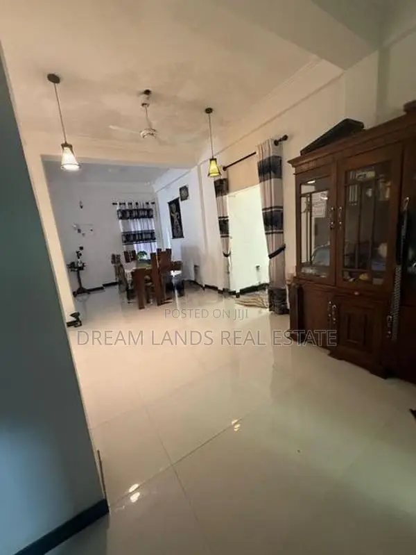 Stand a lone newly build house for sale in Dunuwilla kandy