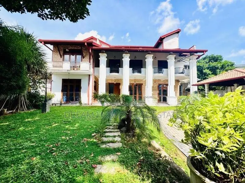 Luxury 6-Bedroom House for Sale in Pitakotte – Mission Road