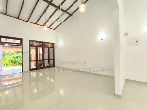 Brand New Single Storey House for Sale in Athurugiriya