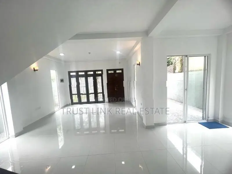 BRAND NEW 02 STOREY HOUSE FOR SALE IN JA ELA Ekala