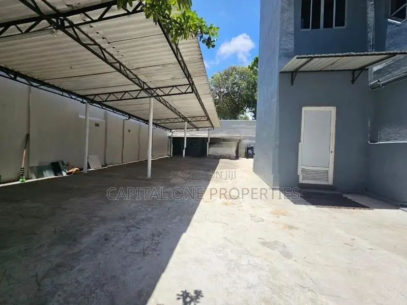 Fully Airconditioned Office Building Rent In Colombo 05