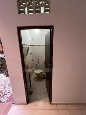 mount Laviniya Room For Rent in only Boys