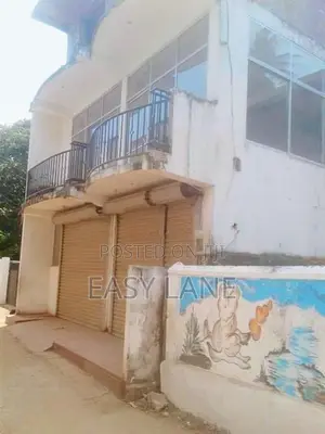 🏬මොරටුව මොරටුමුල්ලෙන් ව්‍යාපාරික ස්ථානයක් සමග නිවසක් / KM 13994