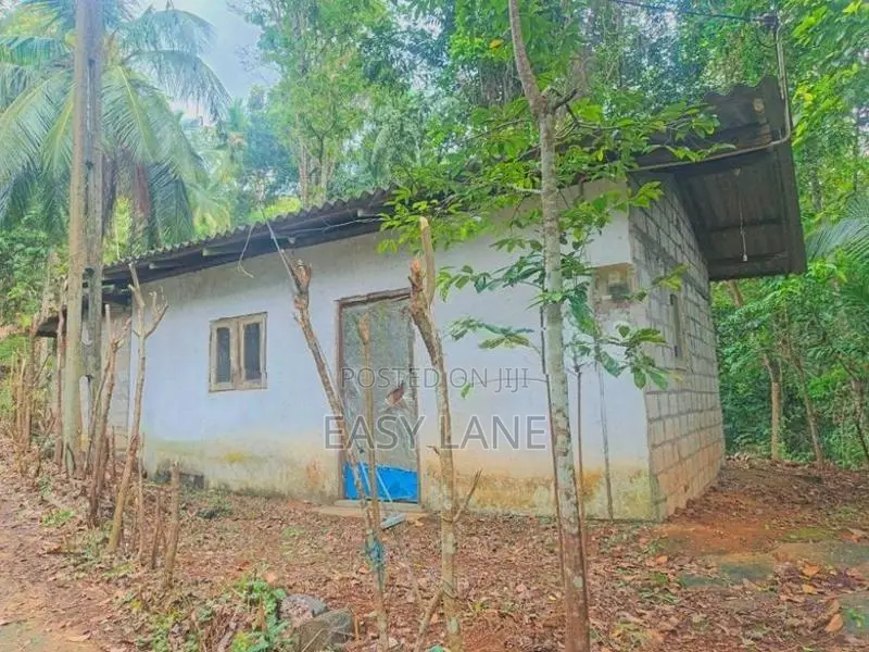House for sale in Nittambuwa / SA 15432