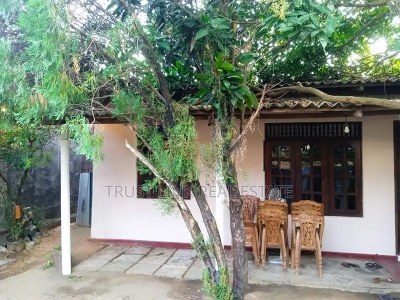 single story House For Sale In Wattala