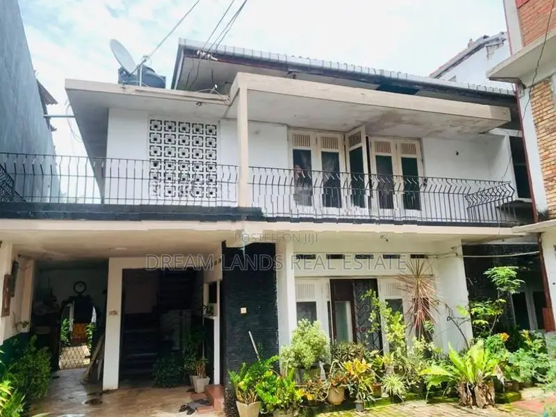 matugama 2 Story House For Rent