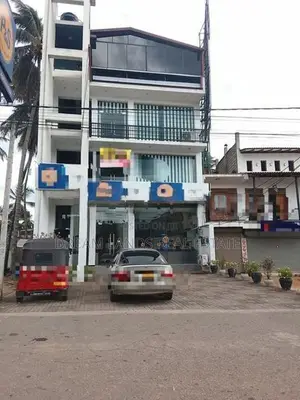 COMMERCIAL BUILDING FOR SALE IN YAKKALA (SP1290)