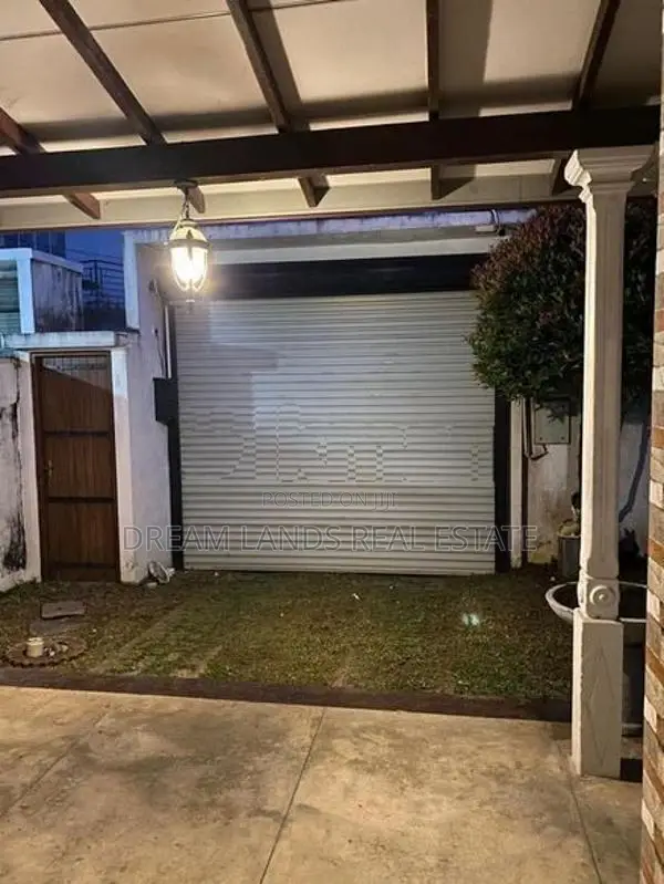 Furnished stand a lone house for rent piliyanda