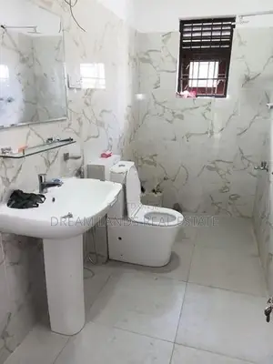 Upper floor for rent in Mattakkuliya