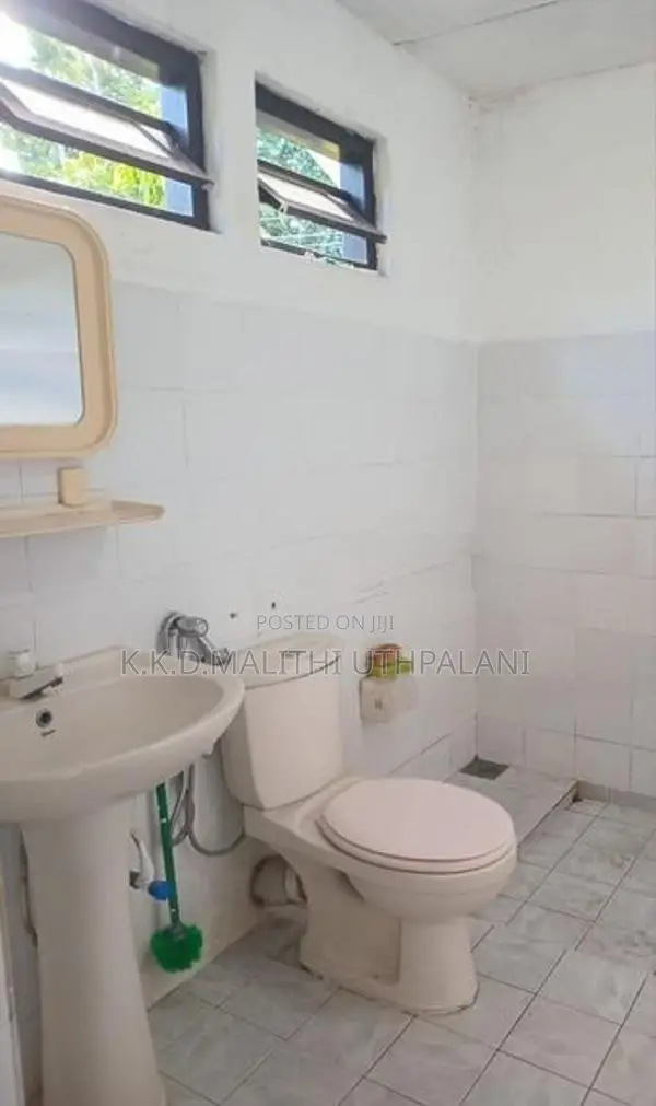 Furniture Room For Rent Mountlavinia Girls