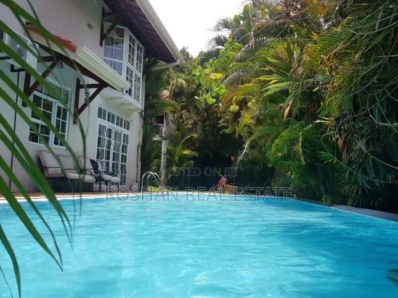 SUPER LUXURY HOUSE FOR RENT COLOMBO 5 CHI2825
