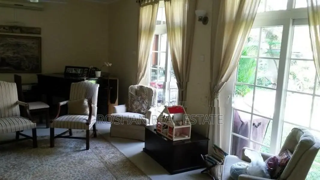 SUPER LUXURY HOUSE FOR RENT COLOMBO 5 CHI2825