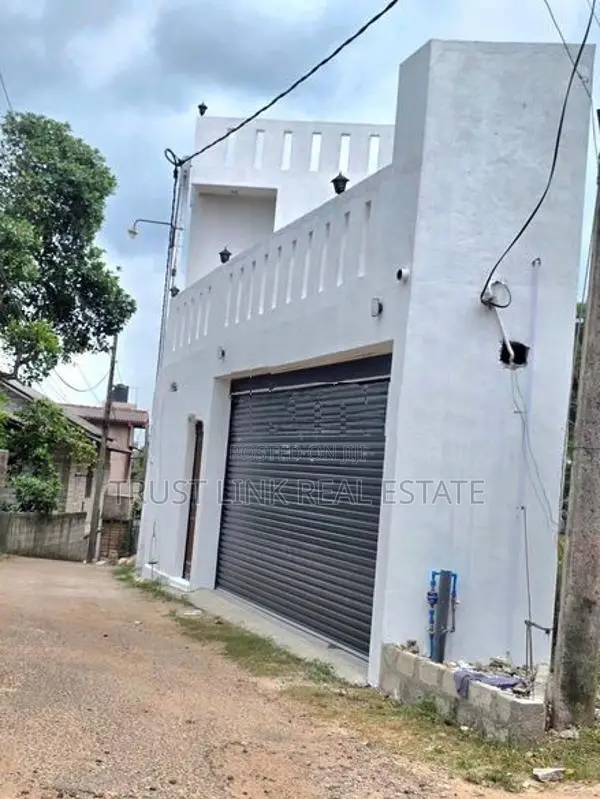 Modern Living in Wattala! Brand New 3-Story Home for Sale