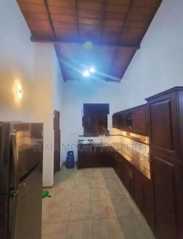 3bd 2bth modern upstairs house for rent in mount lavinia