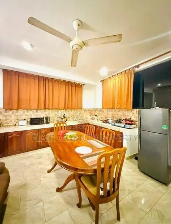 Luxury 2bd fully furnished upstairs house for rent in kohuwala