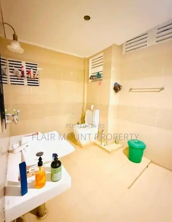 Luxury 2bd fully furnished upstairs house for rent in kohuwala