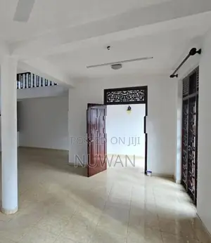 ( 56R385) 2 Storied stand along house in Colombo 05