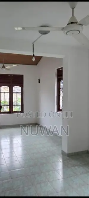 ( 56R385) 2 Storied stand along house in Colombo 05
