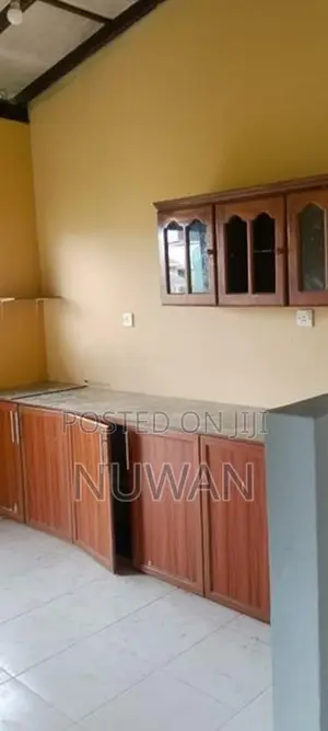 (BAR4205) Upper floor house in Thalawathugoda