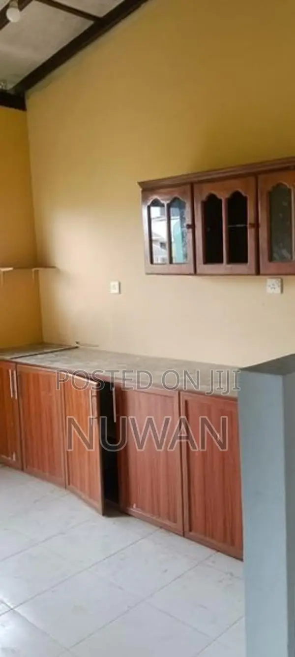 (BAR4205) Upper floor house in Thalawathugoda