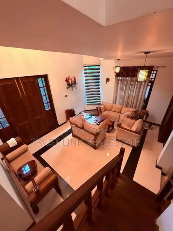 House for Sale in Kandana: Spacious 5-Bedroom Home on 11.65 Perches