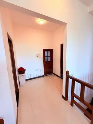 House for Sale in Kandana: Spacious 5-Bedroom Home on 11.65 Perches