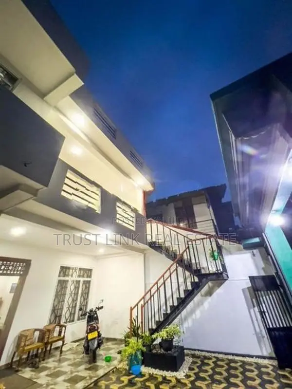 New 03 Story House for Sale in Kandana