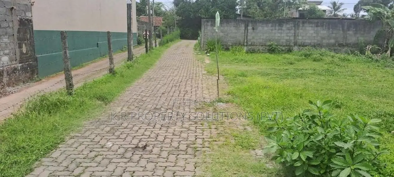 Land for sale wekada in panadura