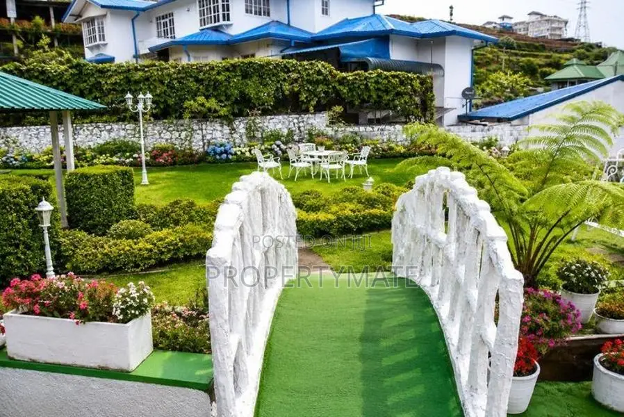 Antique colonial bungalow and boutique hotel for sale in Nuwara Eliya