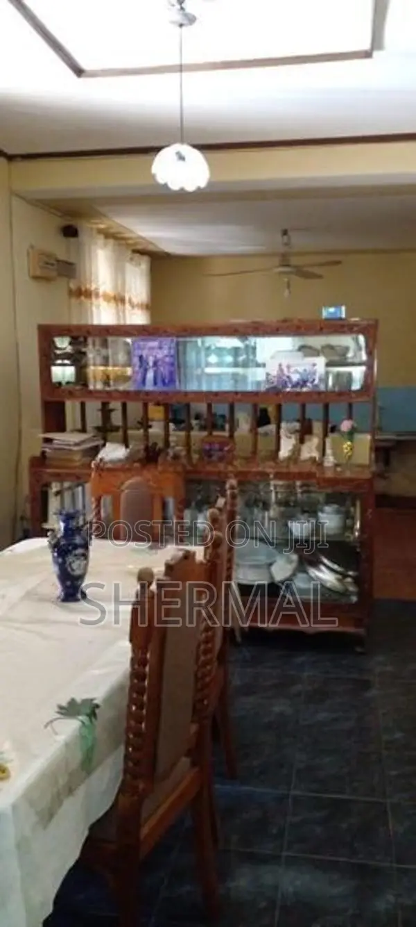 House with 34.75 Perches Land for Sale in Payagala, Kalutara