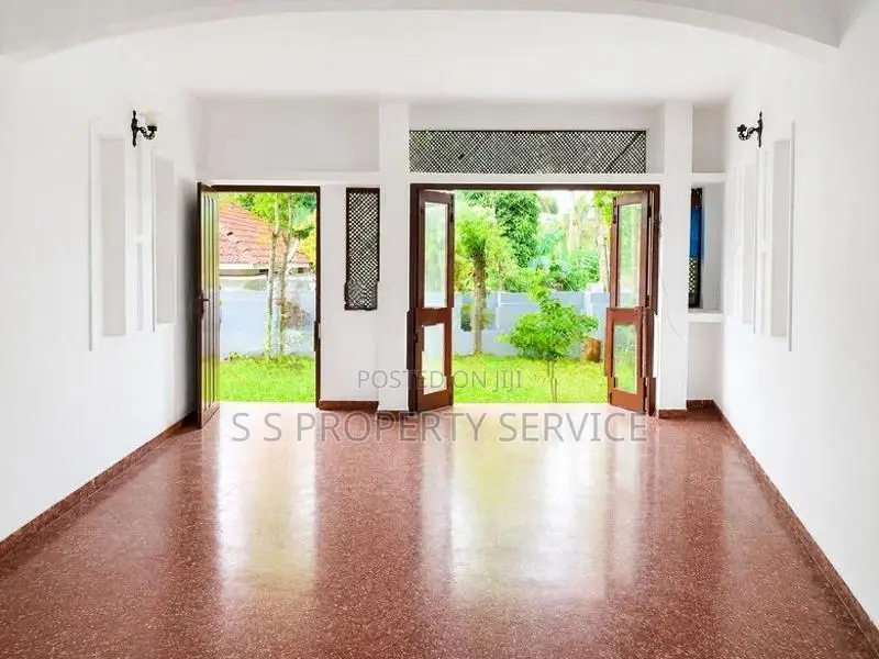 Gampaha- Two-Storey House for Sale (ssph-441)