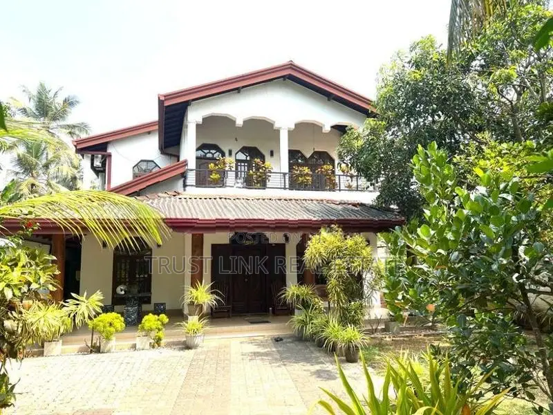 House for Sale in Ekala: Executive Home Just 10 Minutes from Ja-Ela