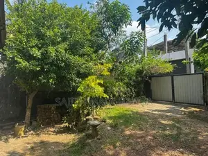 Malabe Land with House Sale
