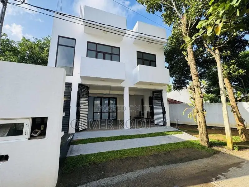 Prime 3-Unit House For Sale In Matara