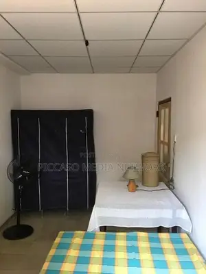 Room For Rent